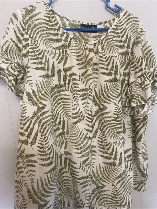 Lane Bryant Tops - Lane Bryant Olive Fern-Print Ruffle Sleeve Blouse Size 22